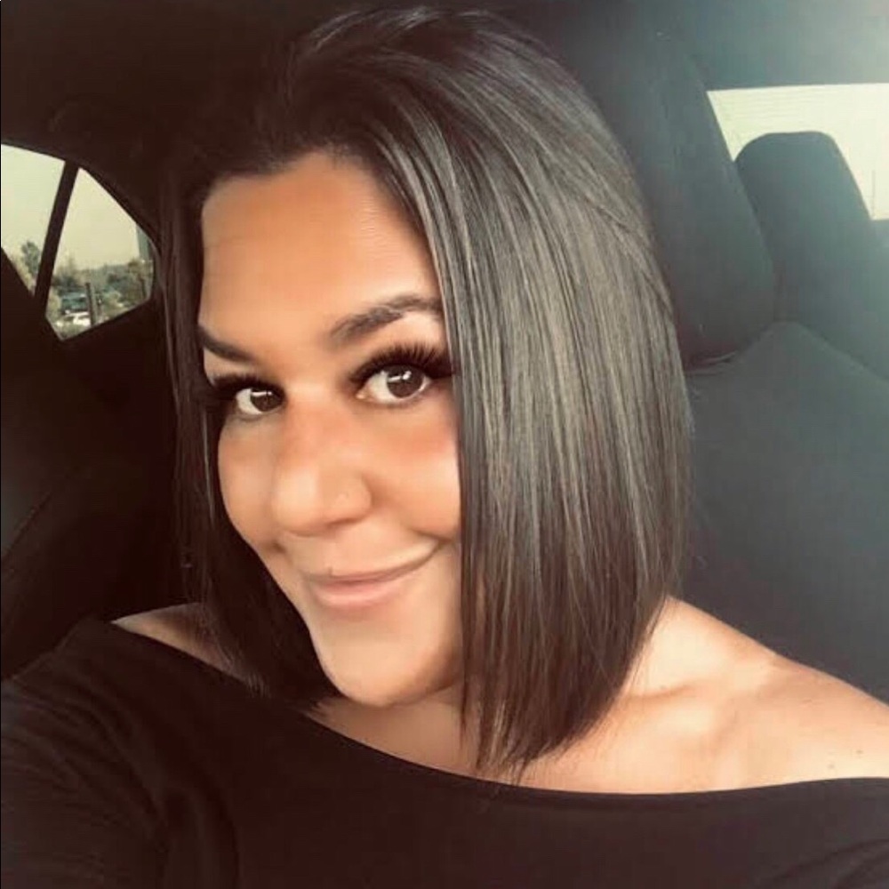 Meet your Posher, Christina